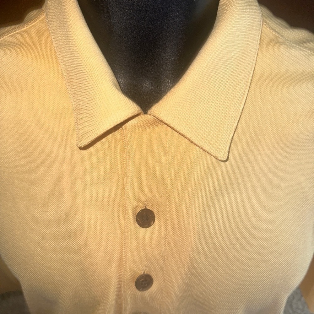 Men’s used Tommy Bahama yellow silk polo shirt size XL - Picture 3 of 4
